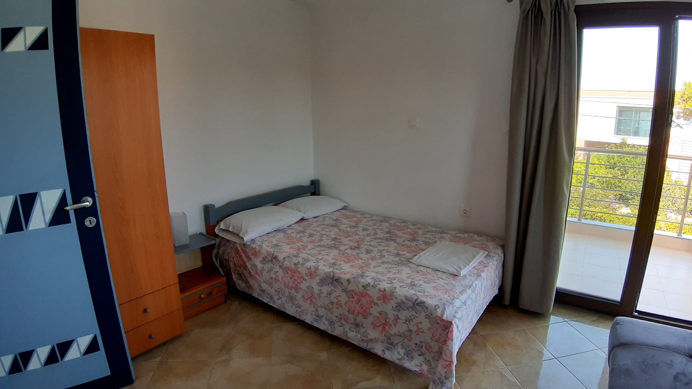 3a A view of the first room